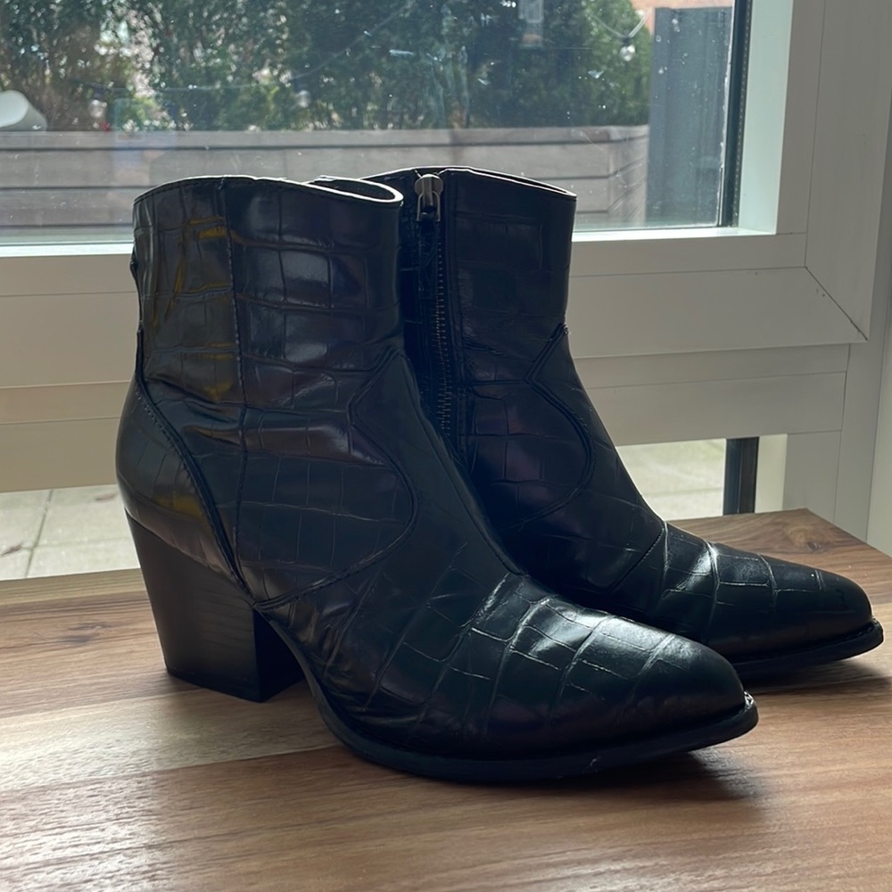 Johnston and Murphy boots